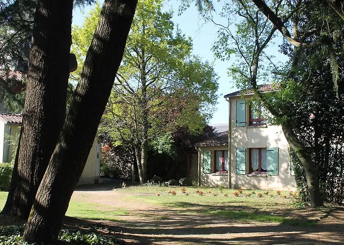 호텔 Don Quichotte 2*